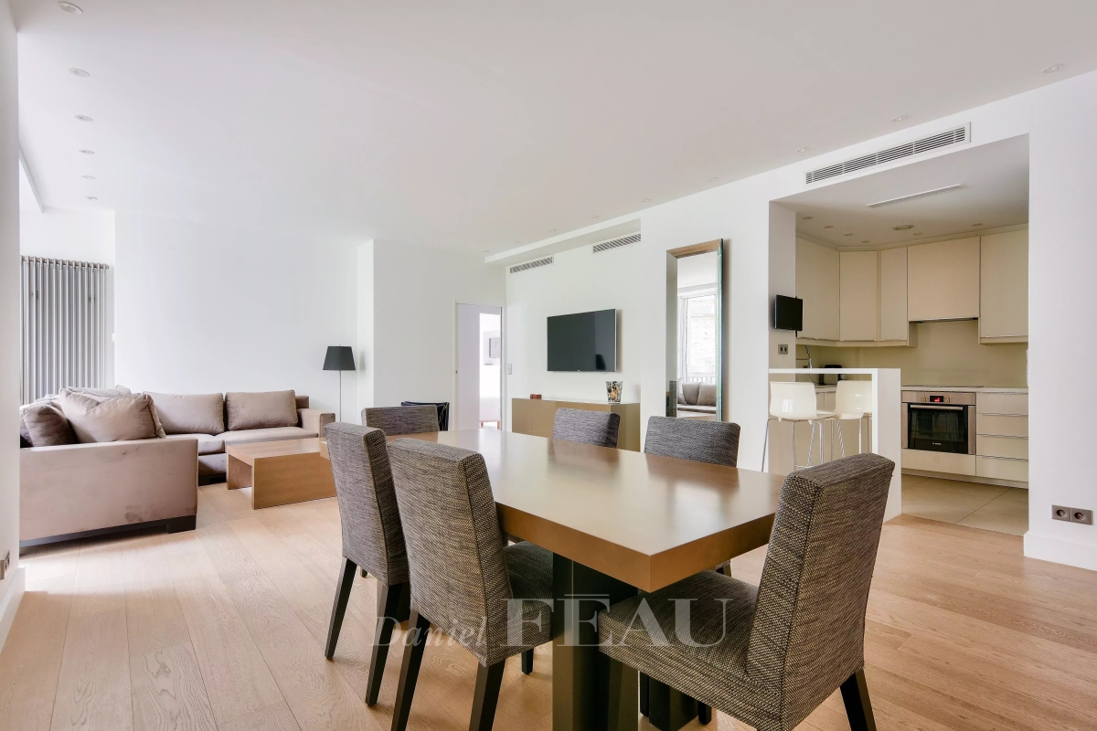 Appartement de luxe à louer à Paris 8ème, 6 900 €, Photo 2