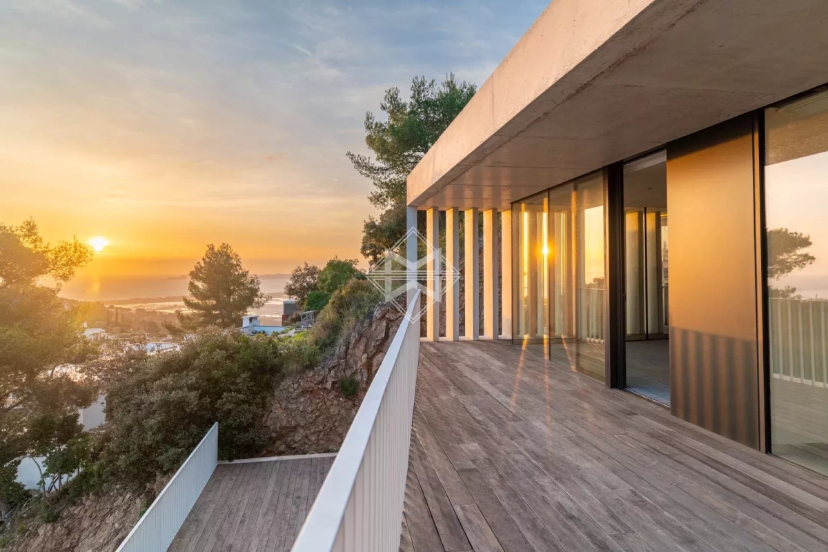Luxury House for sale in Les Salins d'Hyères, 2 995 000 €, Photo 2