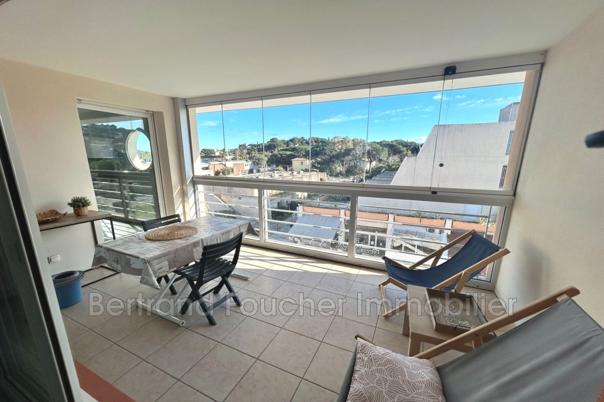 Luxury Apartment for sale in Cavalaire-sur-Mer, 514 500 €, Photo 3