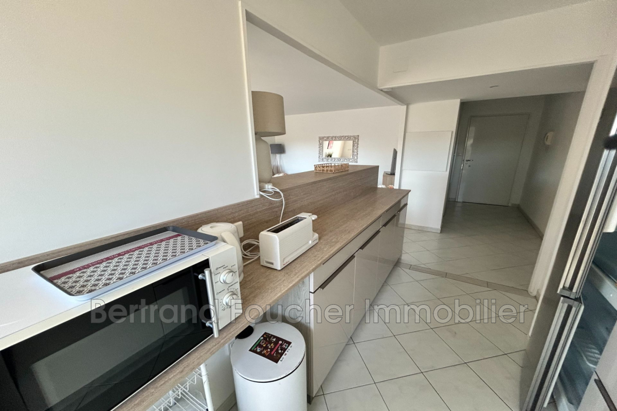 Luxury Apartment for sale in Cavalaire-sur-Mer, 514 500 €, Photo 7