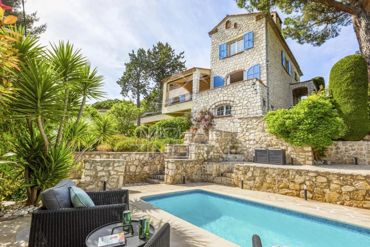 Maison de luxe à vendre à Vence, 1 890 000 €, Photo 1