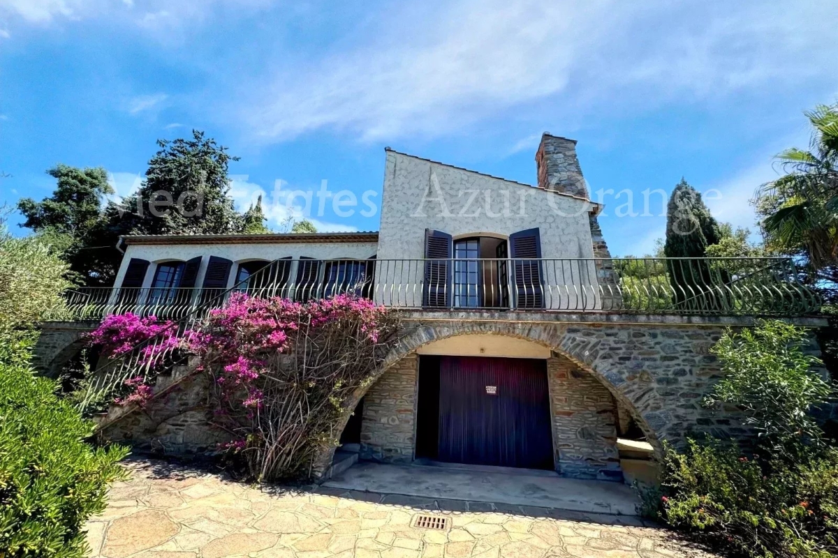 Luxury House for sale in La Croix-Valmer, 2 520 000 €, Photo 2