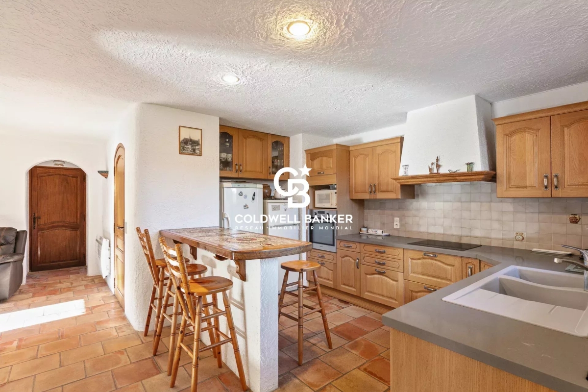 Maison de luxe à vendre à Antibes, 1 490 000 €, Photo 2