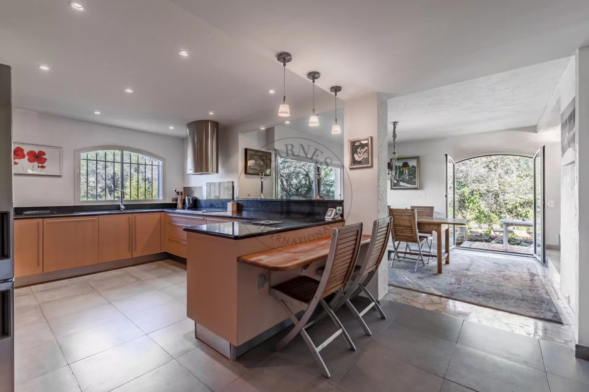 Maison de luxe à vendre à Mougins, 1 375 000 €, Photo 2