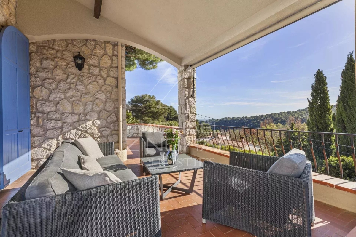 Maison de luxe à vendre à Vence, 1 890 000 €, Photo 3