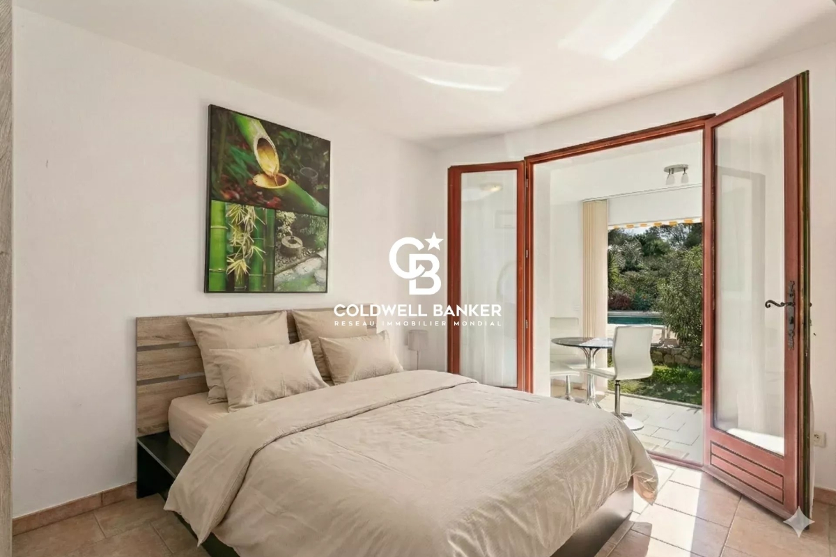 Maison de luxe à vendre à Antibes, 1 490 000 €, Photo 6