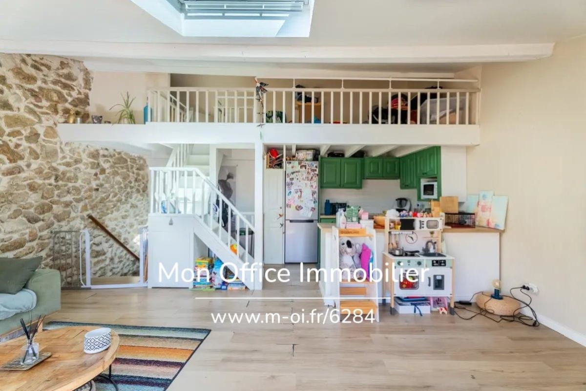 Maison de luxe à vendre à Lambesc, 273 000 €, Photo 1