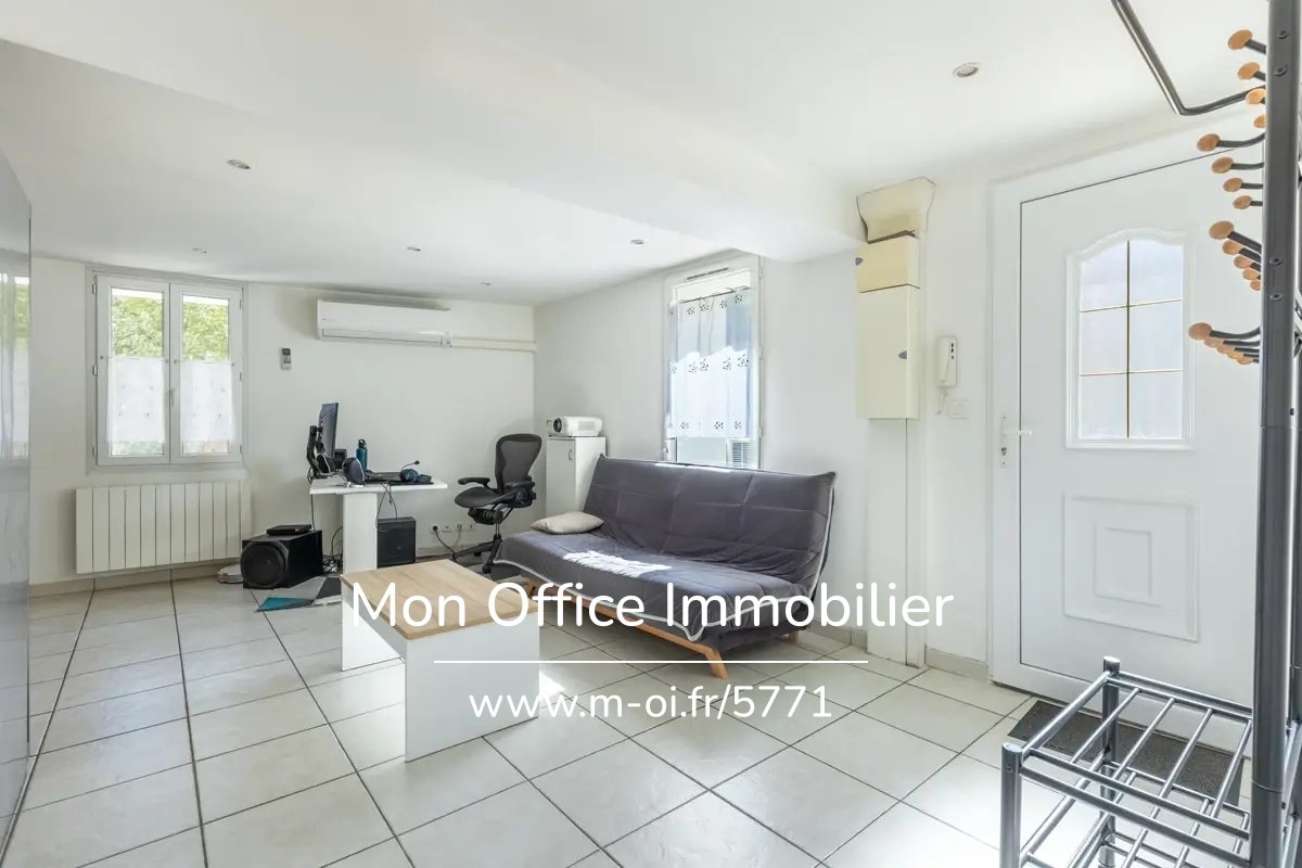 Luxury Apartment for sale in Saint-Cyr-sur-Mer, 267 000 €, Photo 5