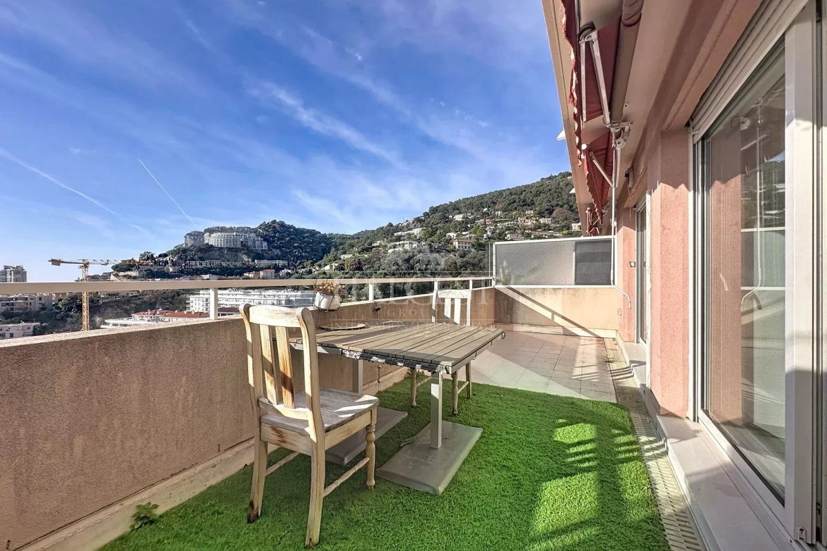 Appartement de luxe à vendre à Beausoleil, 340 000 €, Photo 2