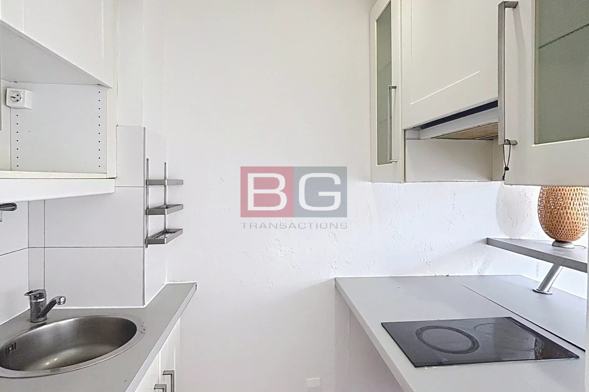 Appartement de luxe à vendre à Antibes, 138 000 €, Photo 3