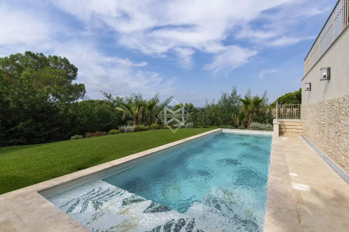 Maison de luxe à vendre à Saint-Tropez, 4 520 000 €, Photo 3