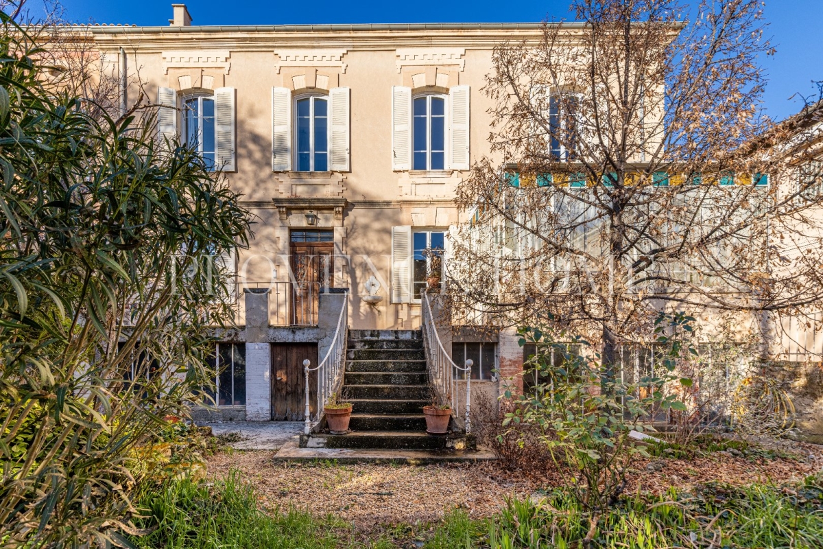 Maison de luxe à vendre à Apt, 950 000 €, Photo 1