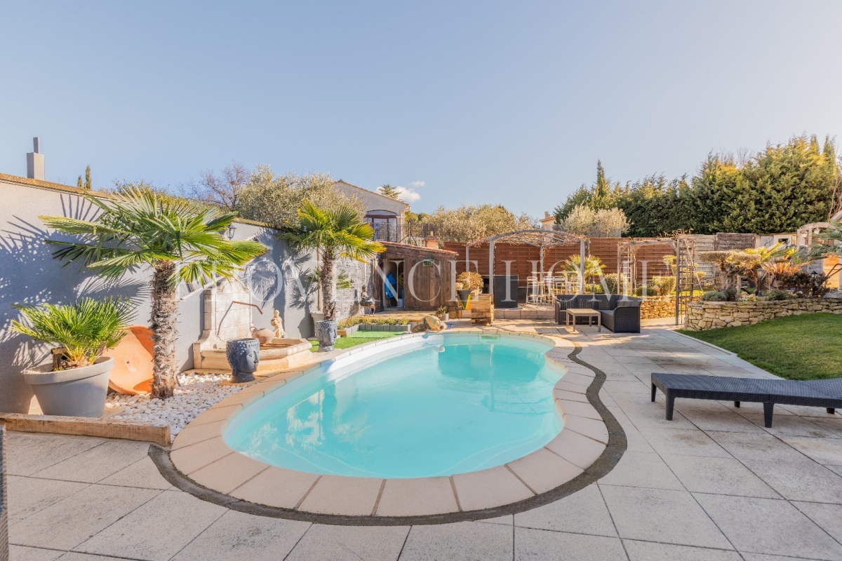 Maison de luxe à vendre à Lagnes, 425 000 €, Photo 3