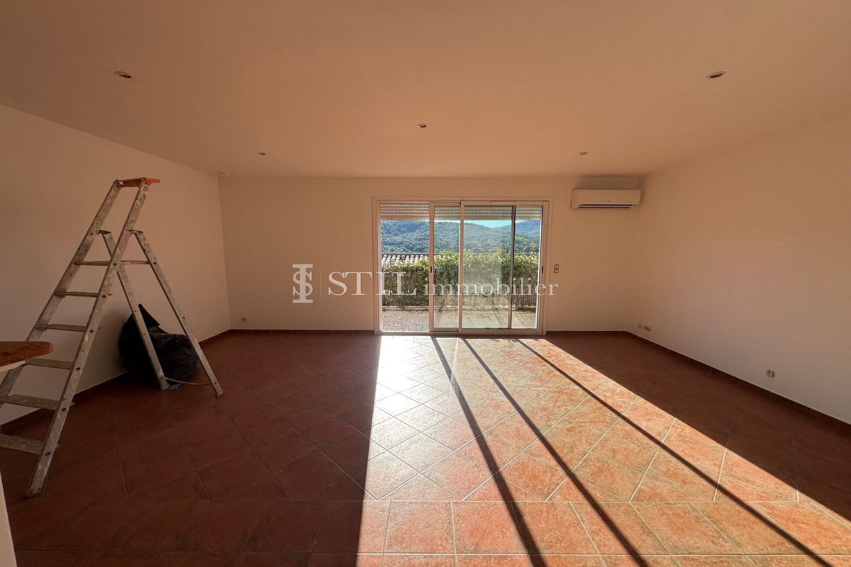 Luxury Apartment for sale in Sainte-Maxime, 296 000 €, Photo 4