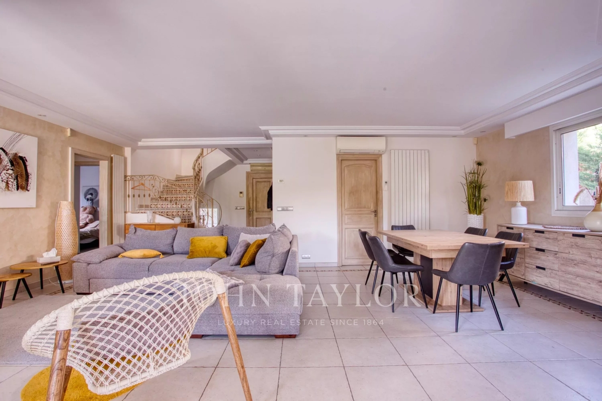 Luxury House for sale in Antibes, 1 450 000 €, Photo 5