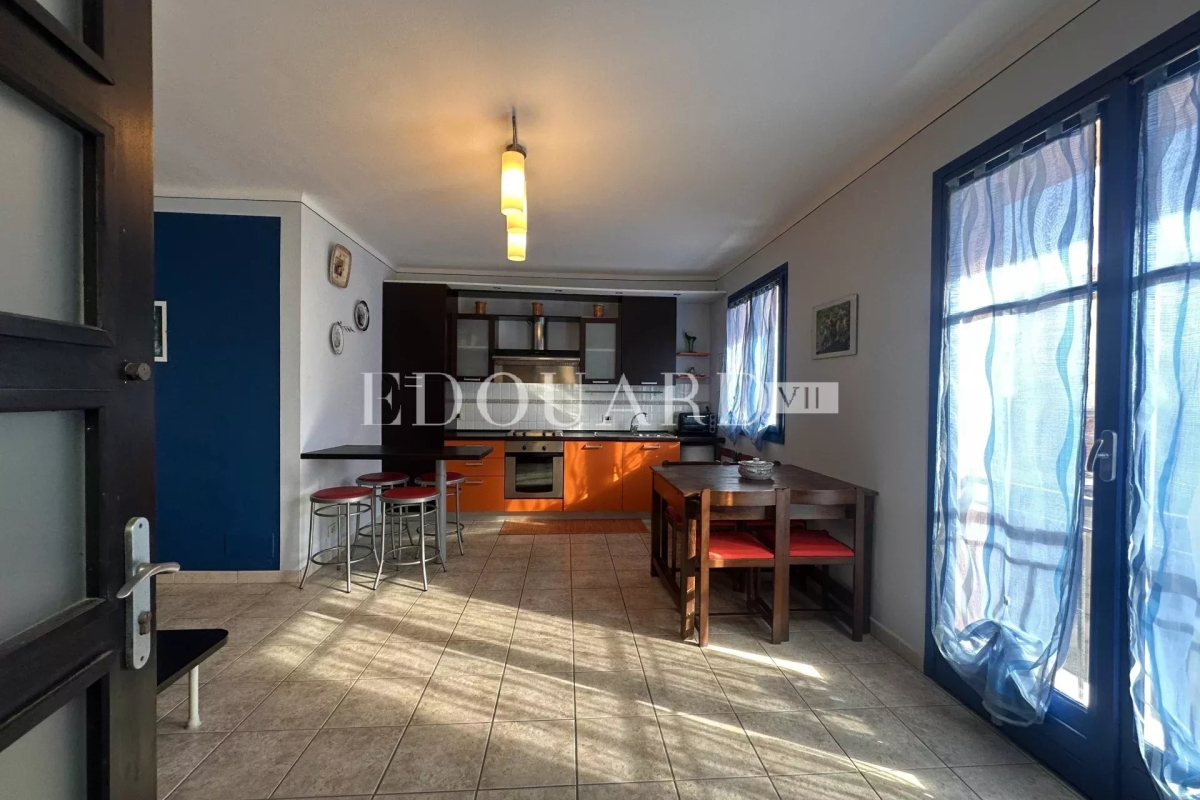 Appartement de luxe à vendre à Menton, 360 000 €, Photo 2