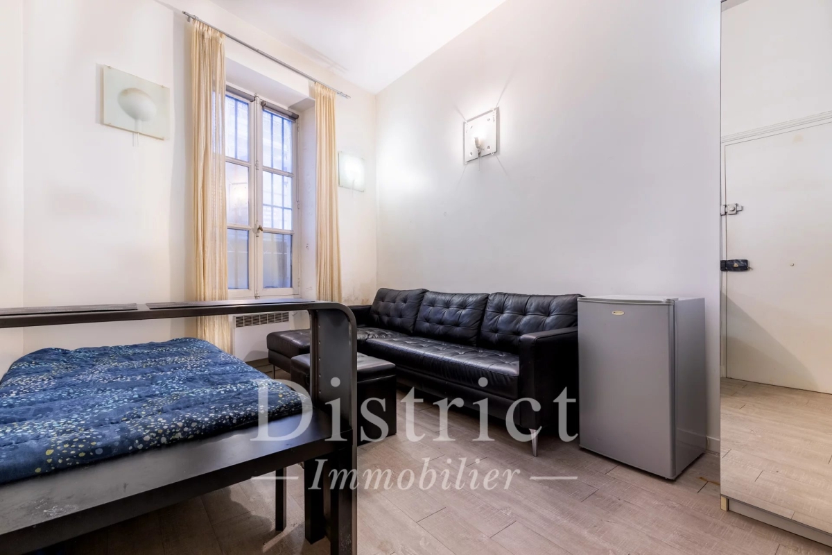 Luxury Apartment for sale in Paris 15Ème, 275 000 €, Photo 1