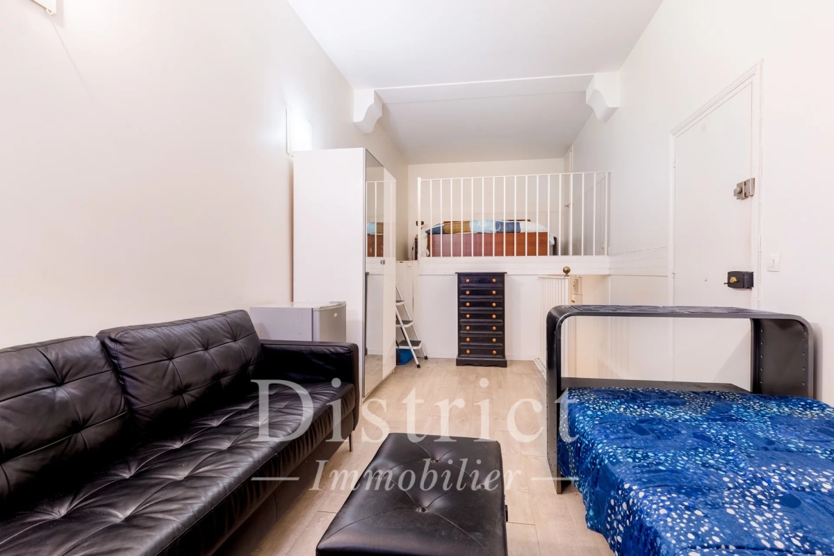 Luxury Apartment for sale in Paris 15Ème, 275 000 €, Photo 2