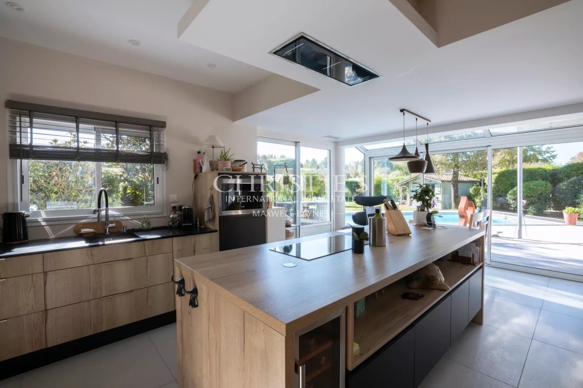 Luxury House for sale in Cestas, 890 000 €, Photo 3