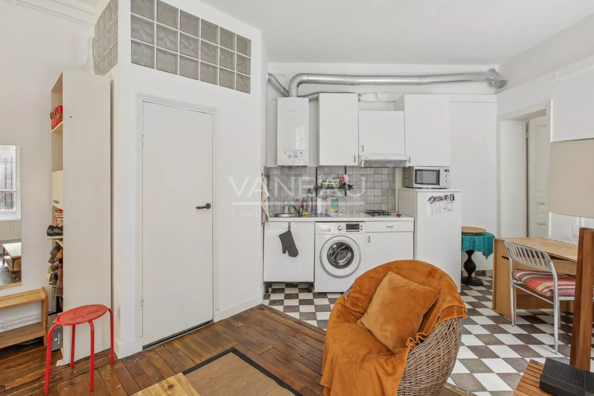 Luxury Apartment for sale in Paris 12ème, 325 000 €, Photo 3