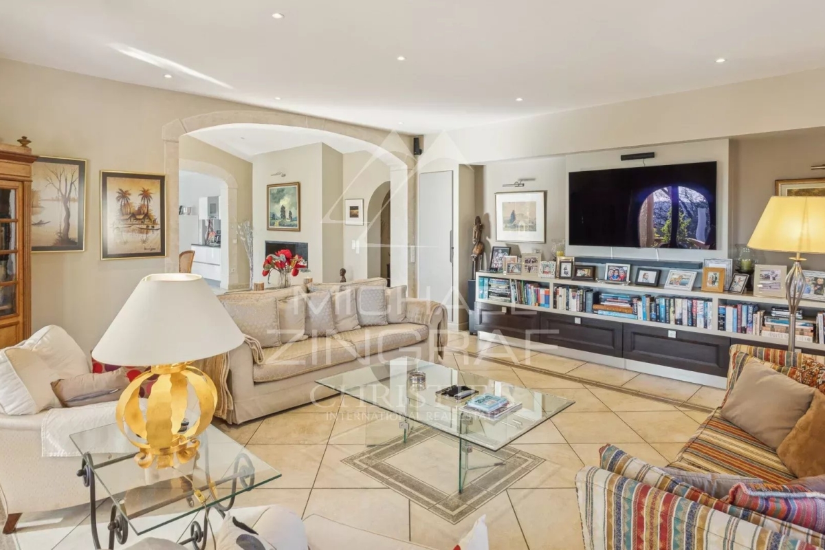 Luxury House for sale in Fayence, 2 350 000 €, Photo 5