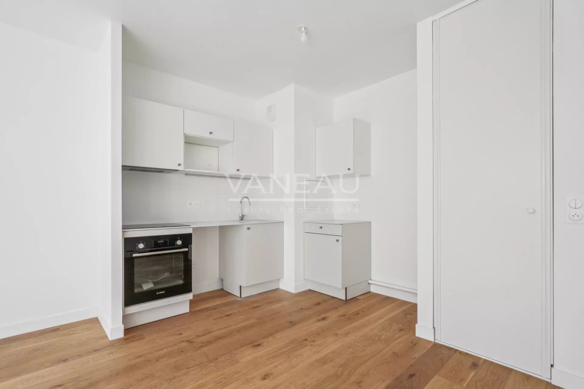 Luxury Apartment for sale in Issy-les-Moulineaux, 822 000 €, Photo 5