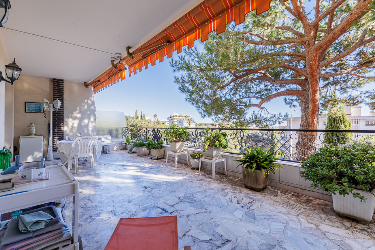 Appartement de luxe à vendre à Nice, 385 000 €, Photo 1