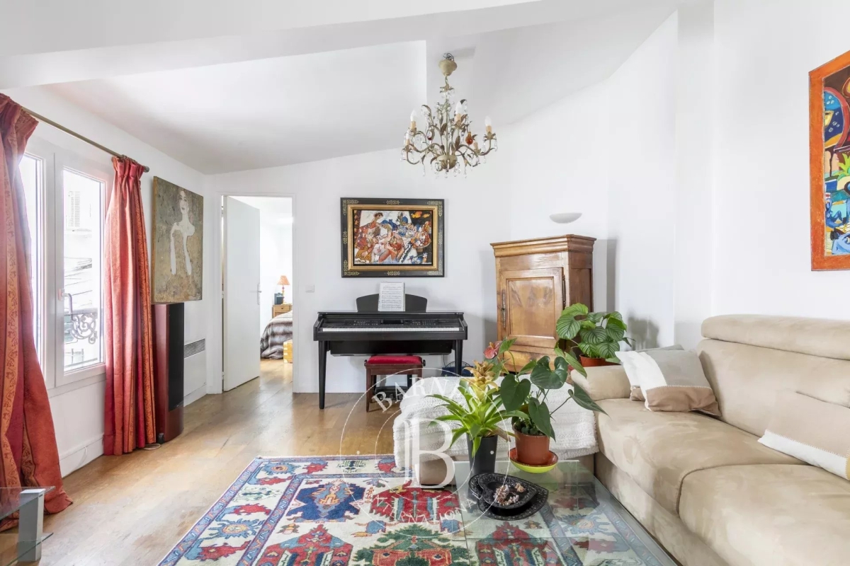 Luxury Apartment for sale in Paris 6Ème, 1 030 000 €, Photo 1