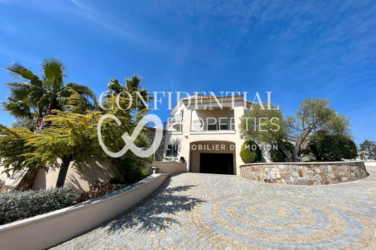 Maison de luxe à vendre à Saint-Aygulf, 1 830 000 €, Photo 2