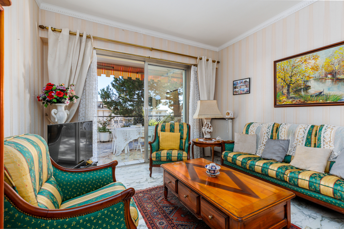 Appartement de luxe à vendre à Nice, 385 000 €, Photo 2