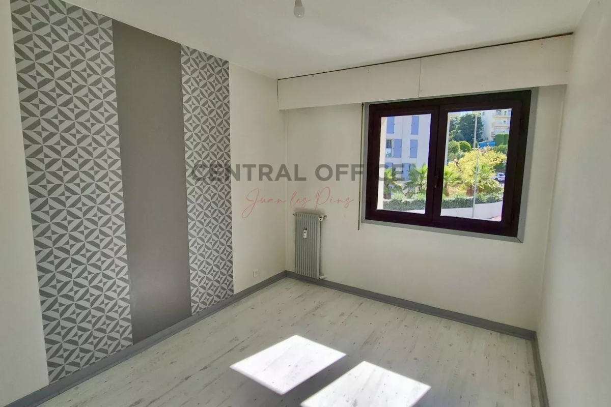 Appartement de luxe à vendre à Antibes, 398 000 €, Photo 4