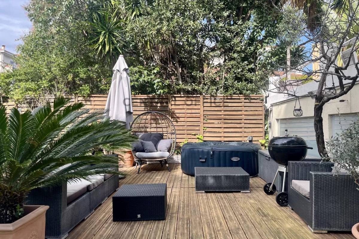 Maison de luxe à vendre à Antibes, 1 250 000 €, Photo 6