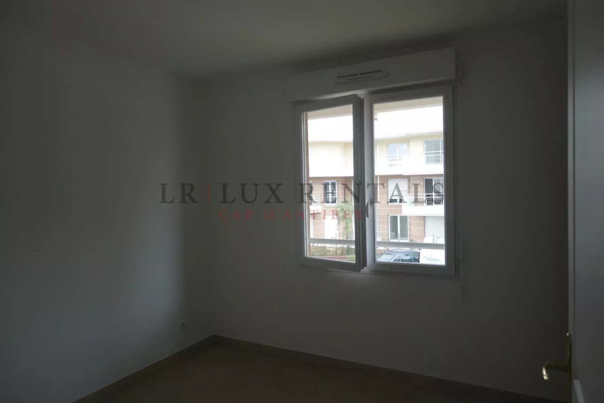 Appartement de luxe à vendre à Antibes, 220 000 €, Photo 7