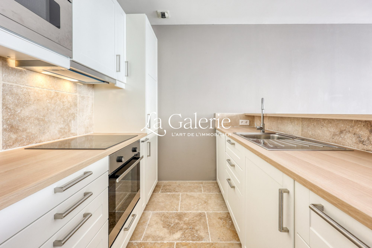 Appartement de luxe à vendre à Hyères, 224 000 €, Photo 2