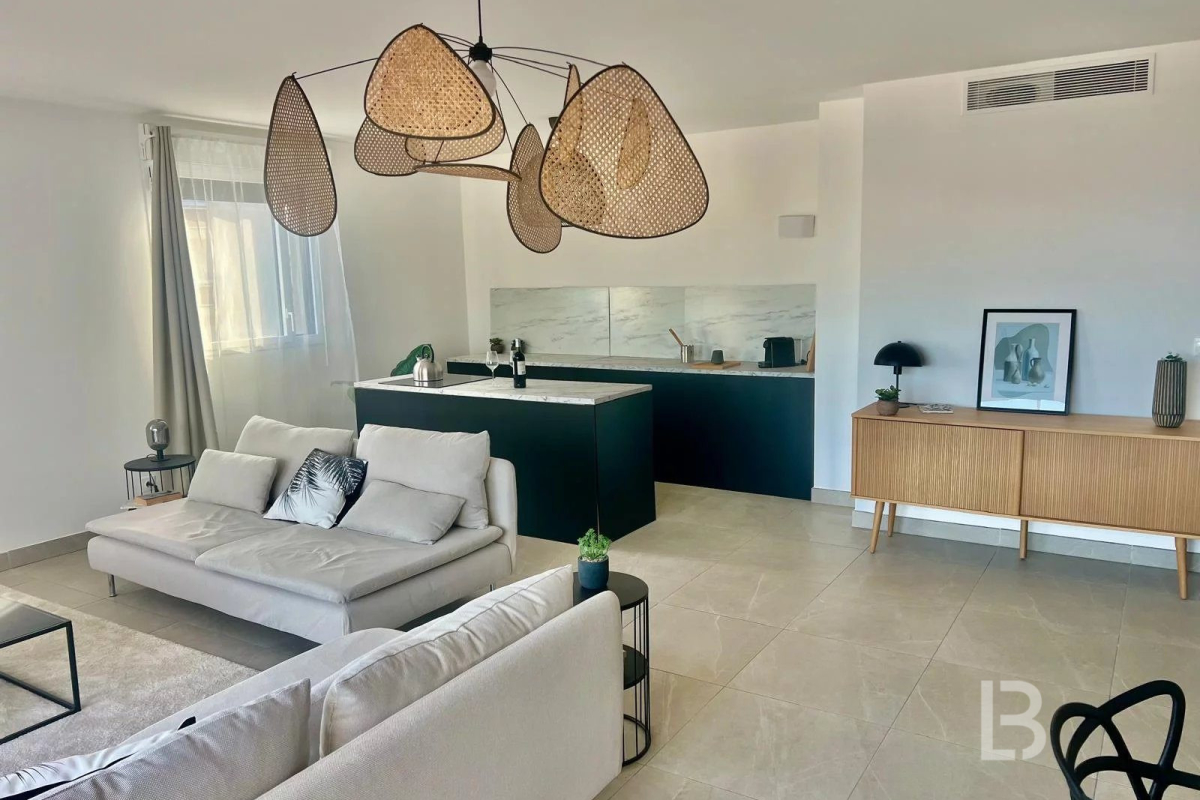 Luxury Apartment for sale in Antibes, 859 000 €, Photo 4