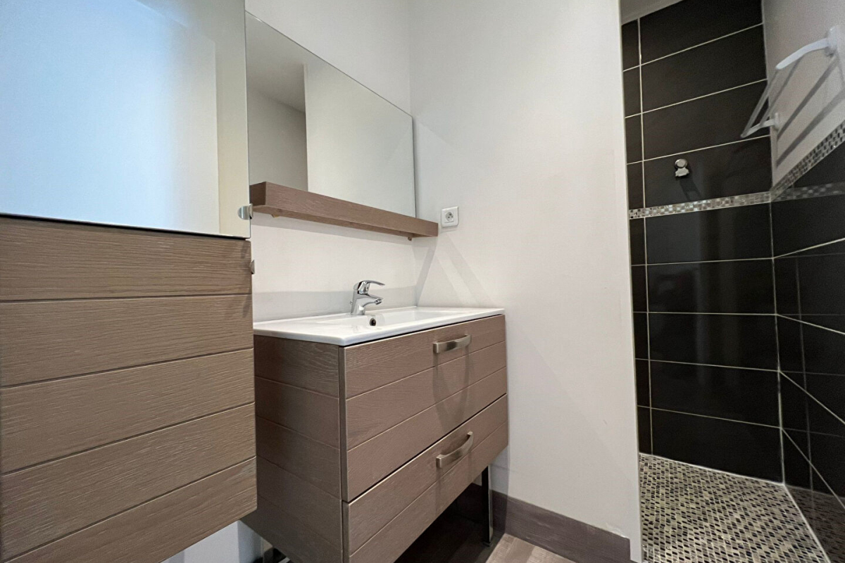 Appartement de luxe à louer à Le Mesnil-le-Roi, 770 €, Photo 4