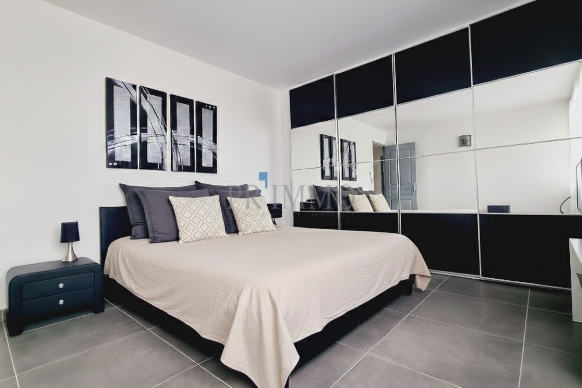 Appartement de luxe à vendre à Saint-Raphaël, 379 000 €, Photo 7