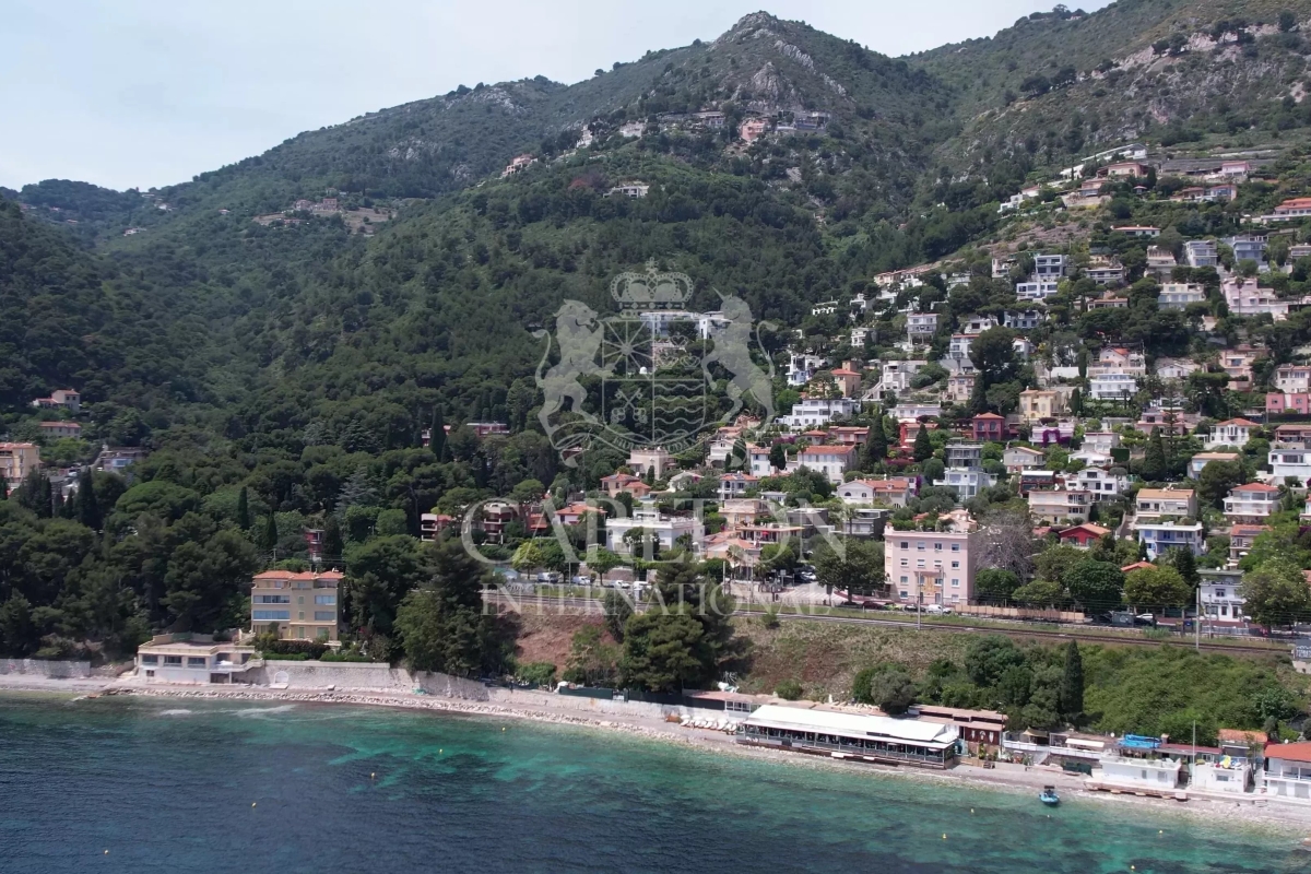 Luxury House for sale in Èze, 4 000 000 €, Photo 1