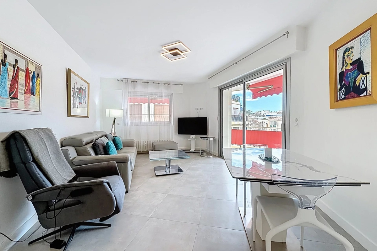 Appartement de luxe à vendre à Cannes, 549 000 €, Photo 2