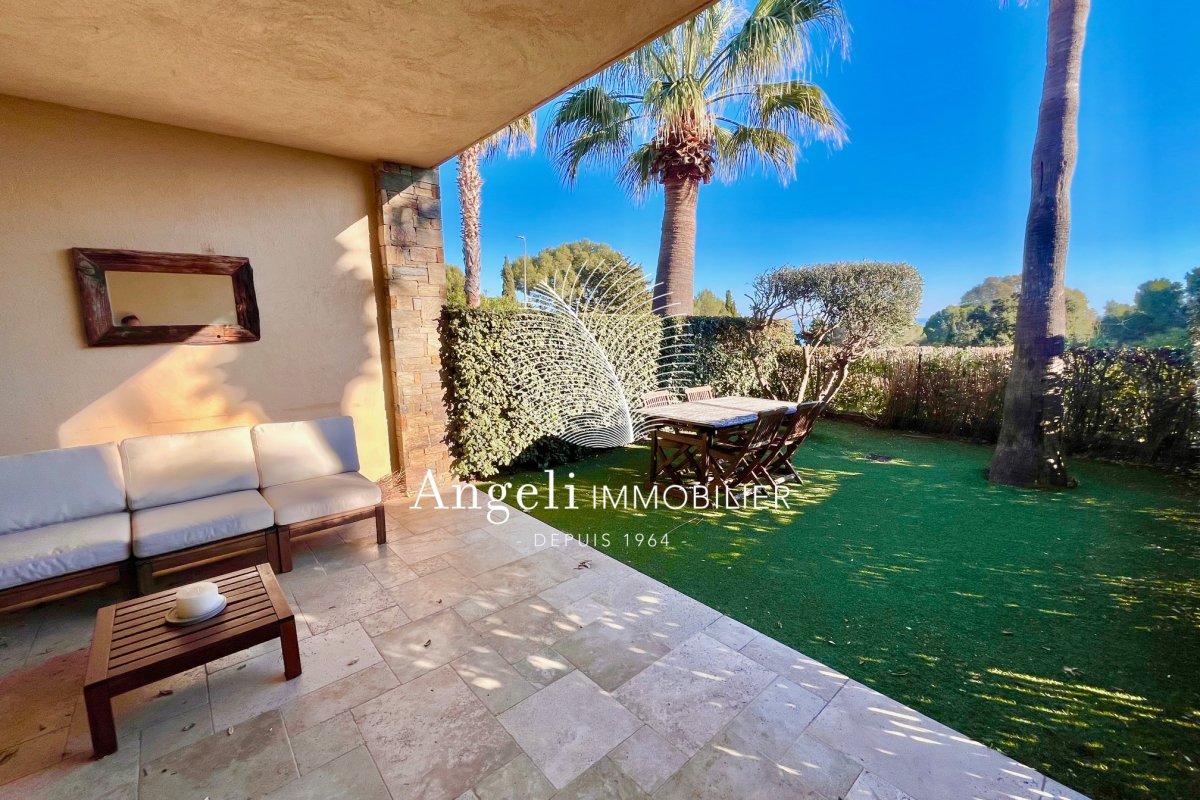 Appartement de luxe à vendre à Les Issambres, 475 000 €, Photo 1