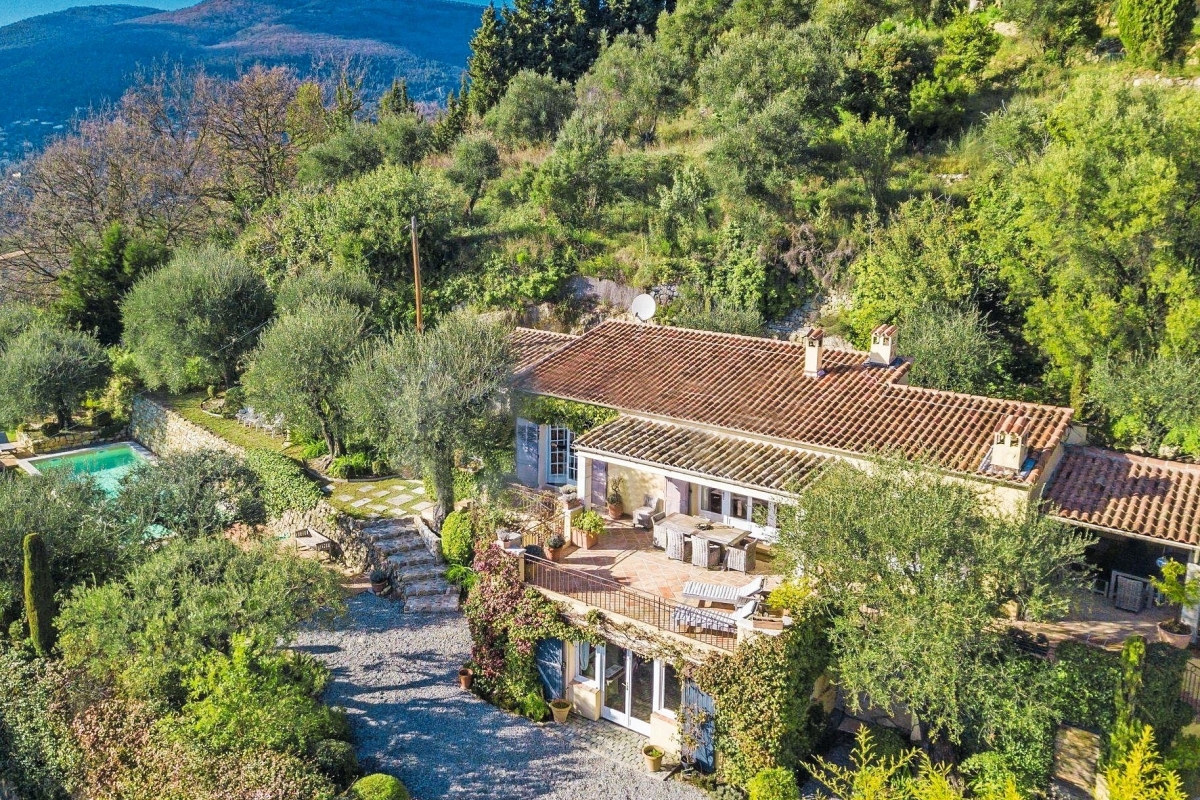 Maison de luxe à vendre à Châteauneuf-Grasse, 1 650 000 €, Photo 1