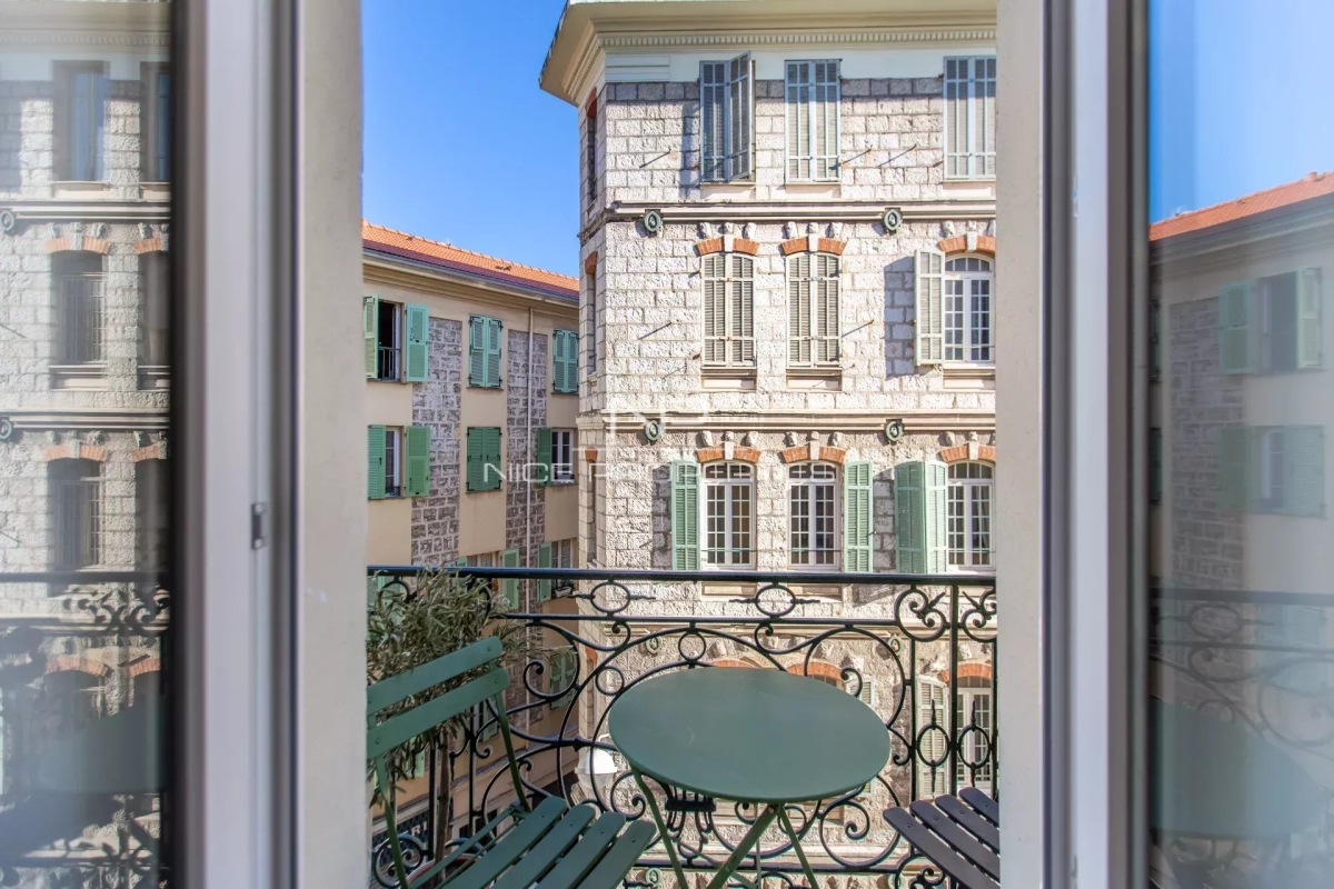 Appartement de luxe à vendre à Nice, 259 000 €, Photo 1
