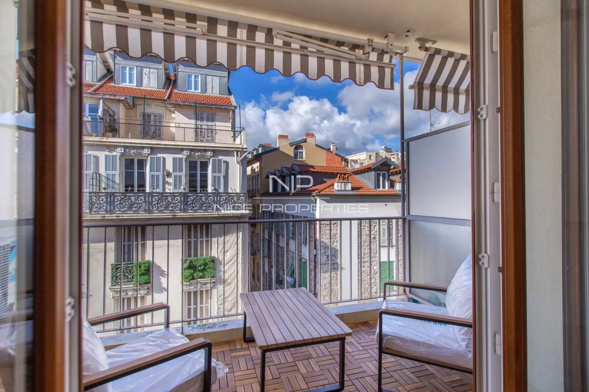 Luxury Apartment for sale in Nice, 629 000 €, Photo 1