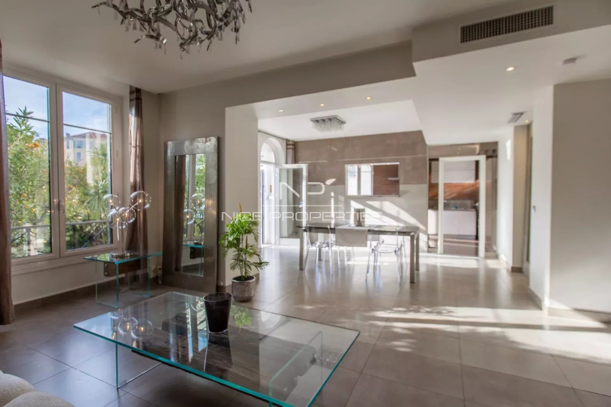 Luxury Apartment for sale in Nice, 1 390 000 €, Photo 1