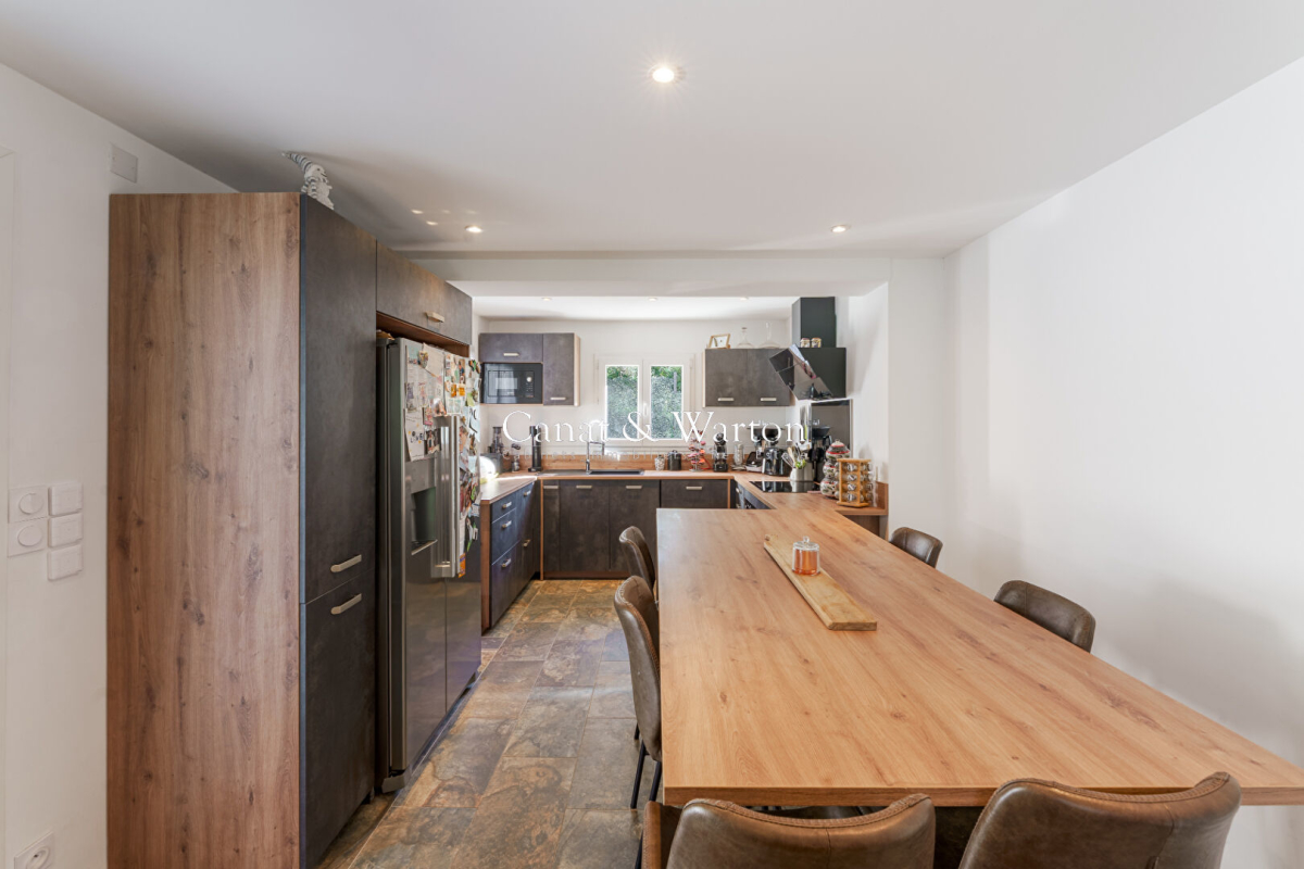 Maison de luxe à vendre à Saint-Raphaël, 822 000 €, Photo 2