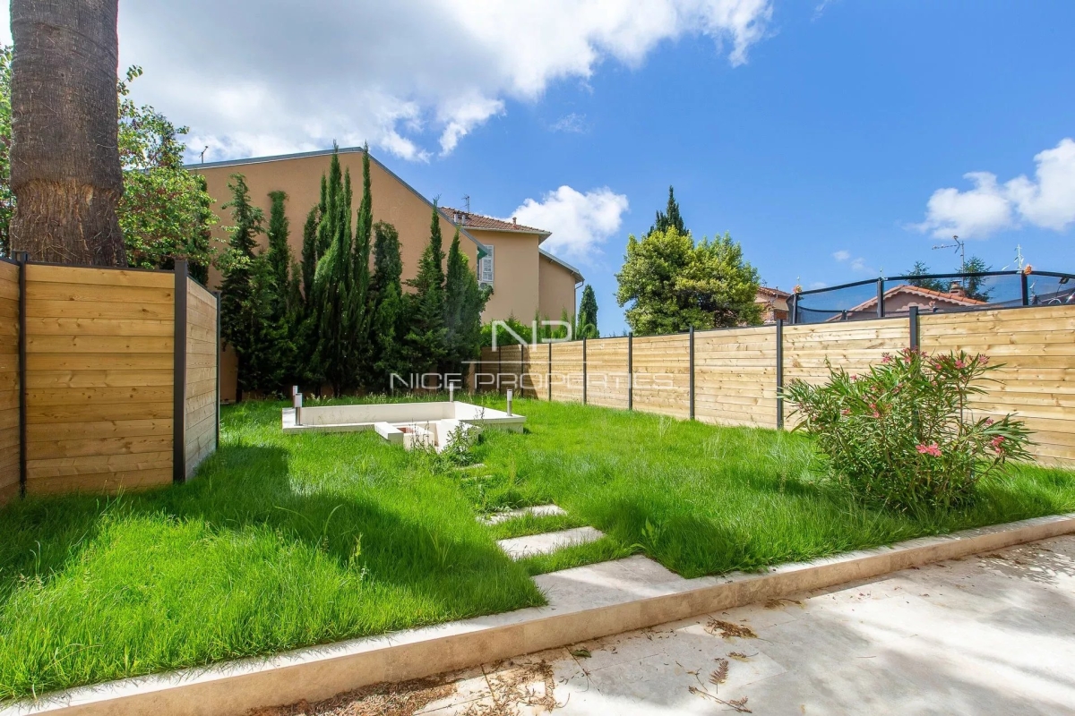 Luxury Apartment for sale in Nice, 550 000 €, Photo 2