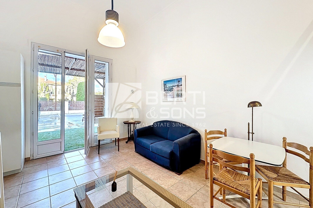 Appartement de luxe à vendre à Mandelieu-la-Napoule, 185 000 €, Photo 3