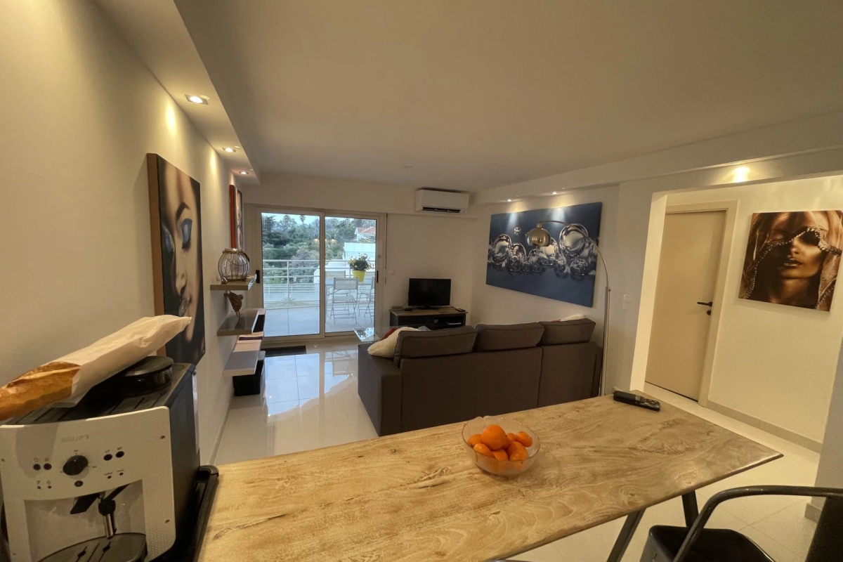 Luxury Apartment for sale in Le Trayas, 460 000 €, Photo 5