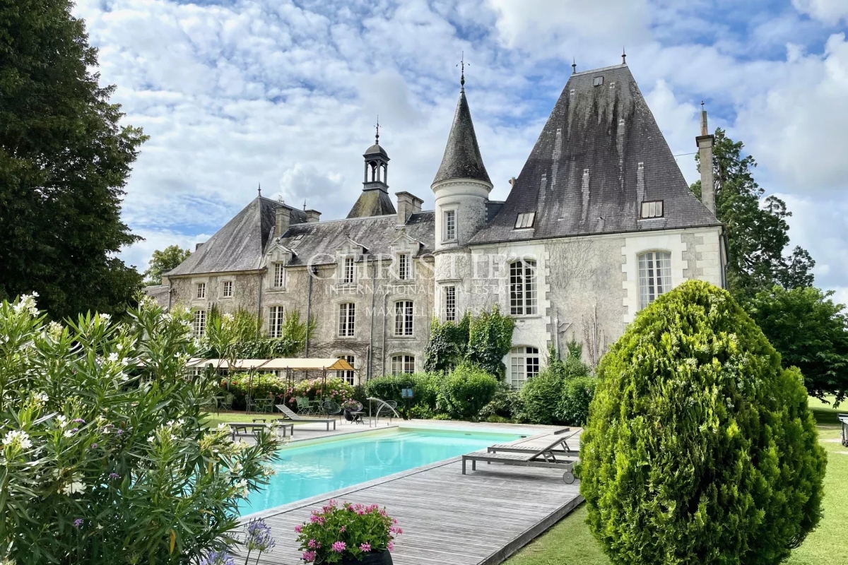 Luxury House for sale in Brantôme, 5 000 000 €, Photo 1