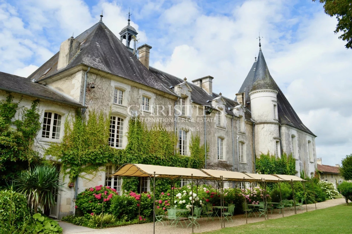 Luxury House for sale in Brantôme, 5 000 000 €, Photo 2